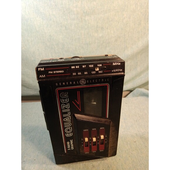 General Electric 3-5436A Portable Cassette Player - Picture 2 of 4